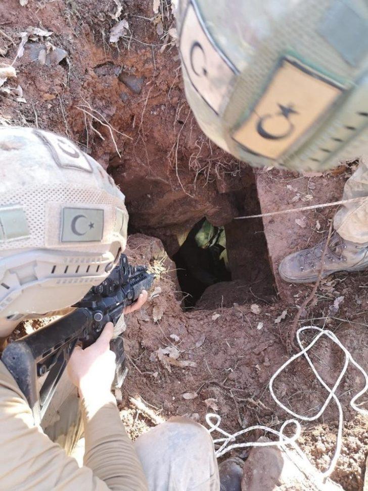 Bitlis’te 10 sığınak ile çok sayıda mühimmat ele geçirildi G4