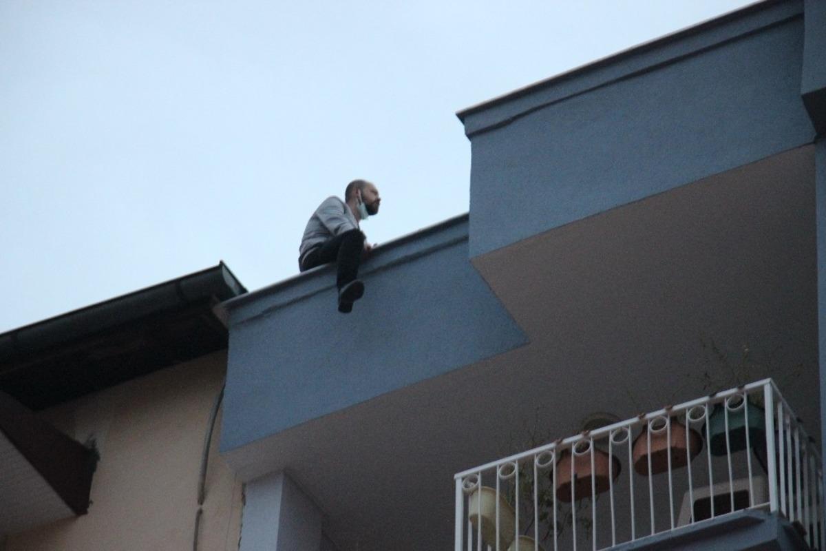 Hayalindeki &ccedil;ocukları i&ccedil;in ekipleri 4 saat boyunca uğraştırdı