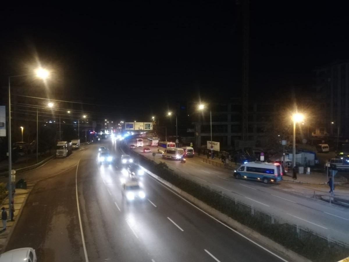 İzmir&rsquo;de 80 saatlik sokağa &ccedil;ıkma kısıtlaması sona erdi
