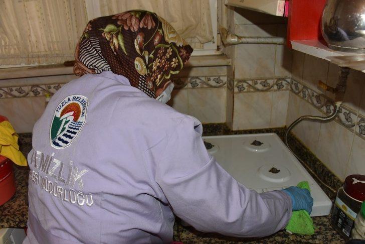 Tuzla’da 2020 yılında 945 kez ihtiyaç sahibi vatandaşların evleri temizlenerek dezenfekte edildi G3