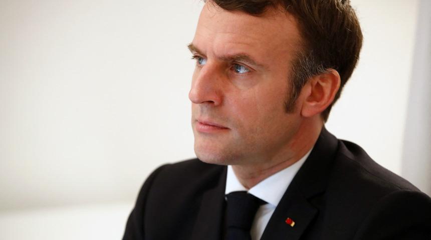 Fransa'da 1 haftada yalnızca 450 kişi aşılanabildi: Sosyal medyada alay konusu oldu