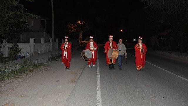 Kısıtlama günlerinde Mehter Takımı’ndan vatandaşlara moral desteği