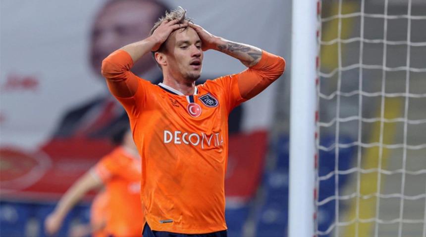 Sezona en sıkıntılı giriş yapan takım Başakşehir oldu