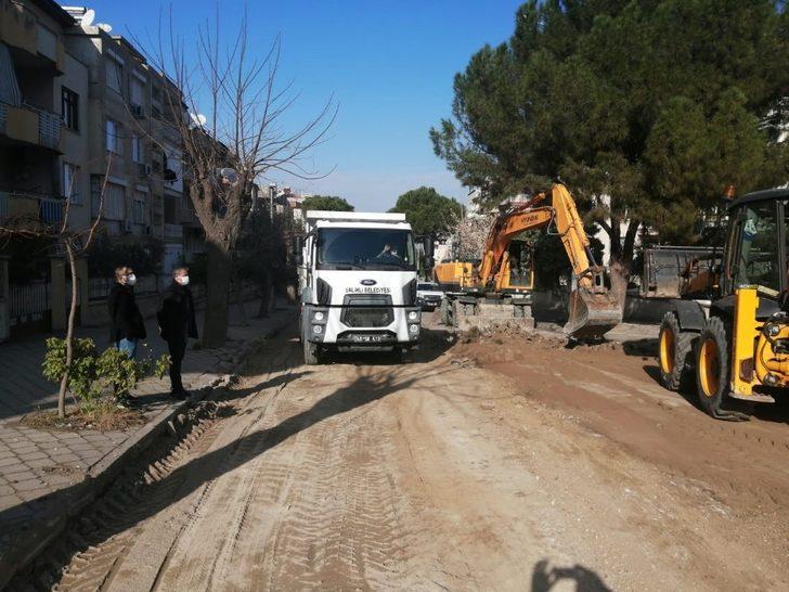Salihli Belediyesi ekipleri yeni yıl kısıtlamasında sahada çalıştı G5