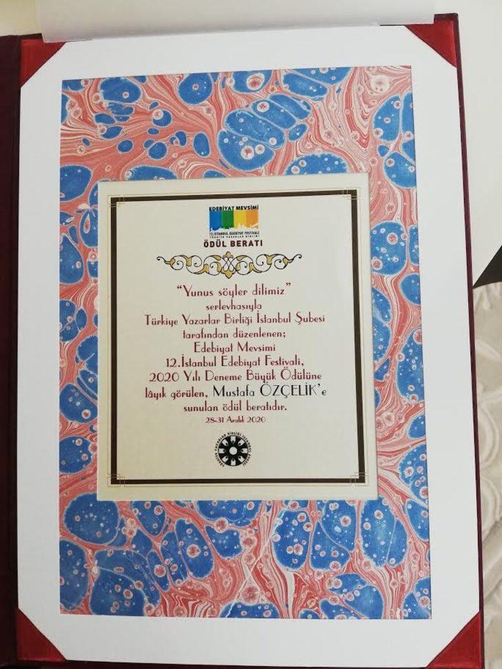 Eskişehirli şair-yazar Mustafa Özçelik, ‘Yunus Emre’ eseriyle büyük ödüle layık görüldü G4