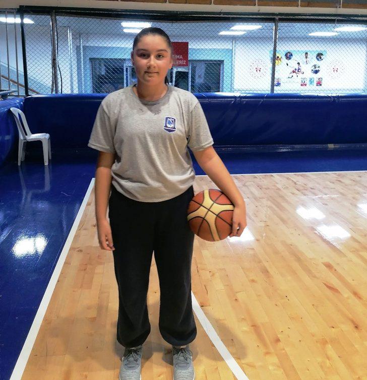 Ceren’in hedefi annesi gibi başarılı olmak G3