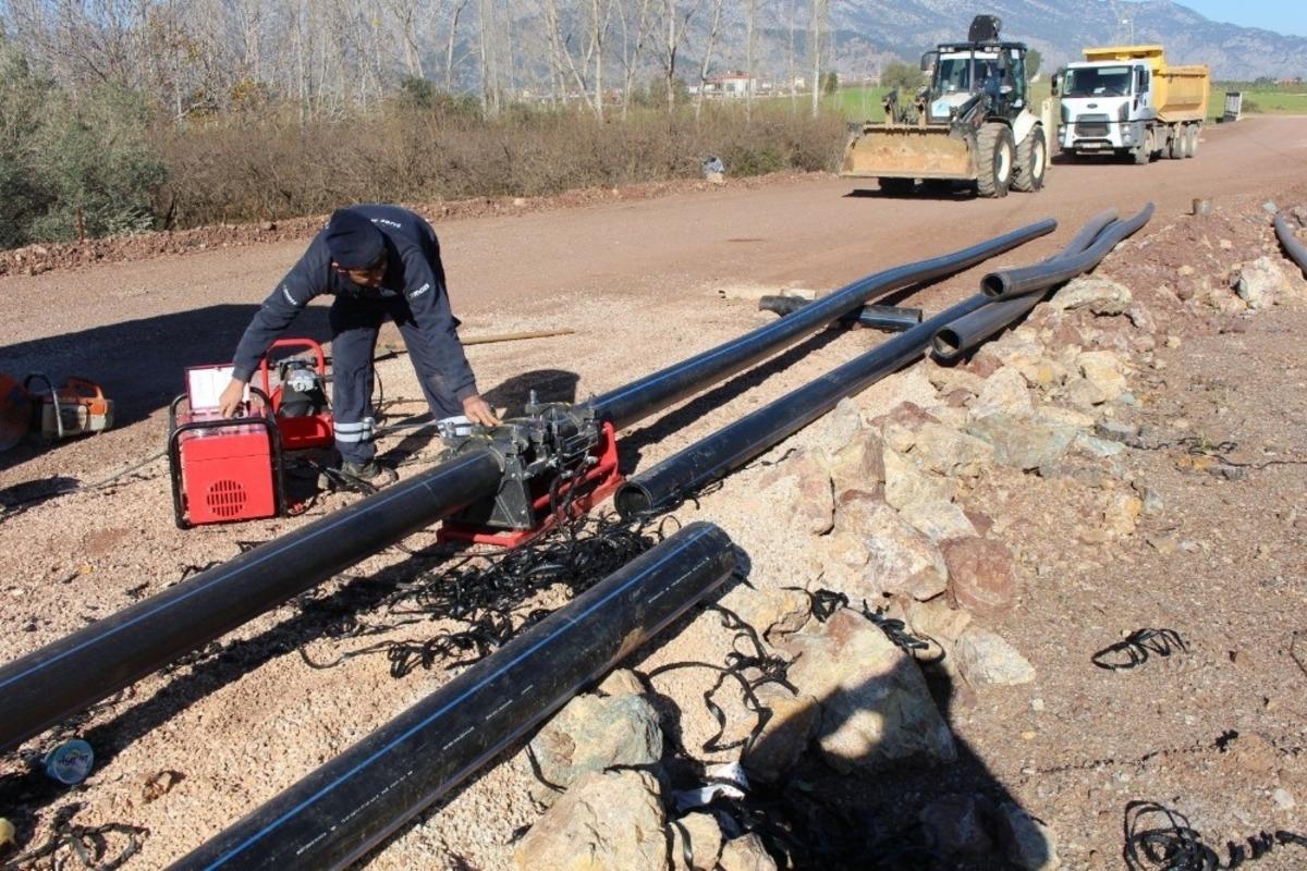 D&ouml;şemealtı&rsquo;nda i&ccedil;me suyu hatları yenileniyor