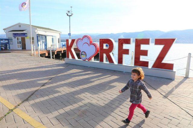 Tütünçiftlik sahili Körfez yazısı ile renklendirildi