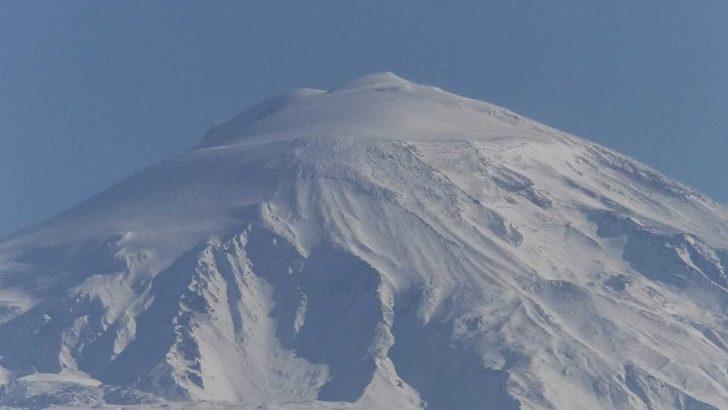 Ağrı Dağı eşsiz manzarası ile göz kamaştırıyor G2