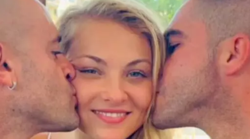 Aynı kadına aşık olan iki yakın arkadaş 'üçlü' bir ilişki yaşıyor