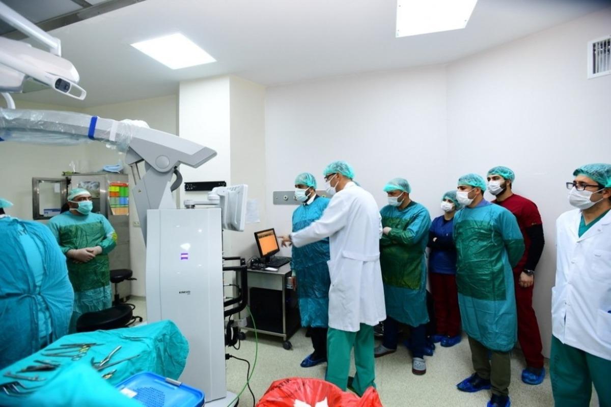 Van&rsquo;a &lsquo;beyin cerrahi ameliyat mikroskobu&rsquo; kazandırıldı