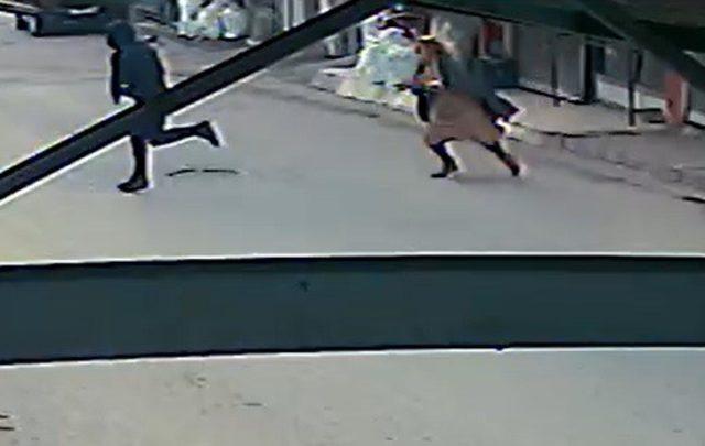 Kısıtlamada dışarı &ccedil;ıktı 7 bin lirasını kaptırdı 1