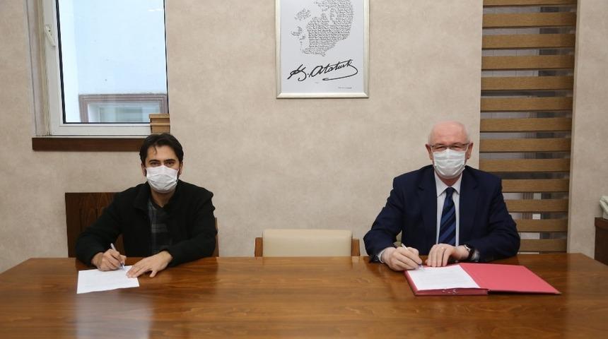 Kazım Kurt&rsquo;tan kız &ouml;ğrencilere apart desteği