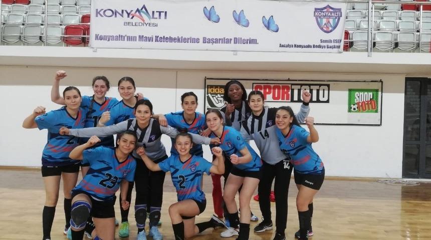 Mavi Kelebekler Sivas&rsquo;tan galibiyetle d&ouml;nd&uuml;