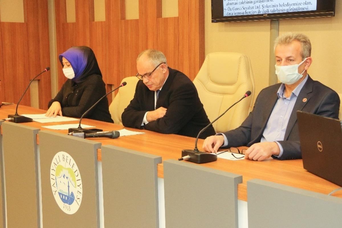 Yahyalı Belediyesi 2021 yılının ilk meclisini yaptı