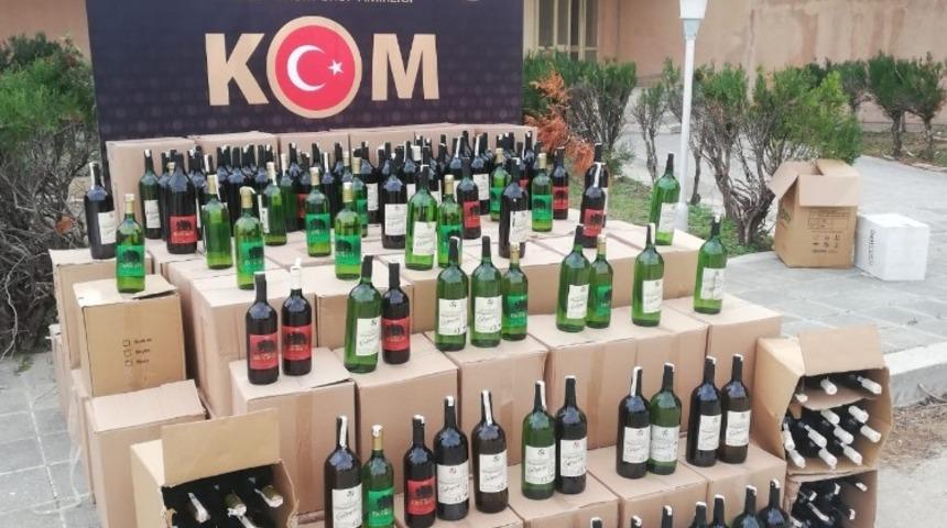 Silifke&rsquo;de bin 291 litre sahte i&ccedil;ki ele ge&ccedil;irildi