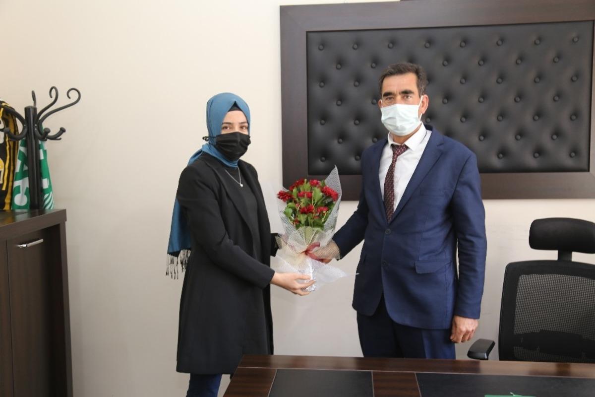 &Ccedil;ameli Belediyesinde bayrak değişimi