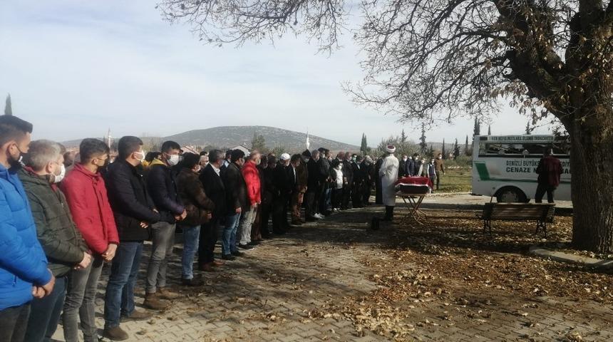 T&uuml;rkiye Kamu-Sen Denizli İl Temsilcisi Rayif Kurşunoğlu toprağa verildi