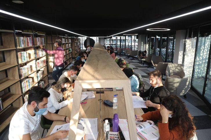 Talas’ın kütüphanesine 30 bin ziyaretçi G3