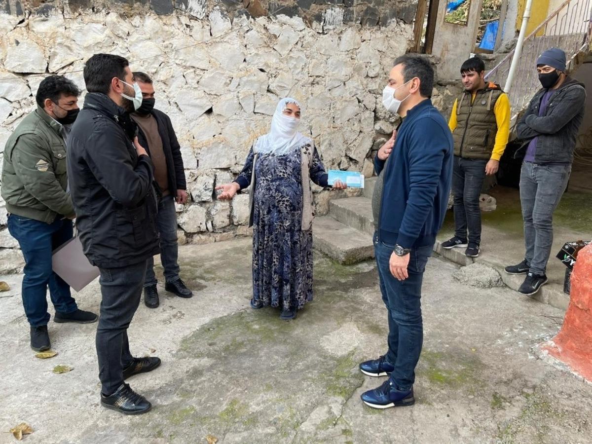 Diyarbakır B&uuml;y&uuml;kşehir kısıtlamada aileleri yalnız bırakmadı