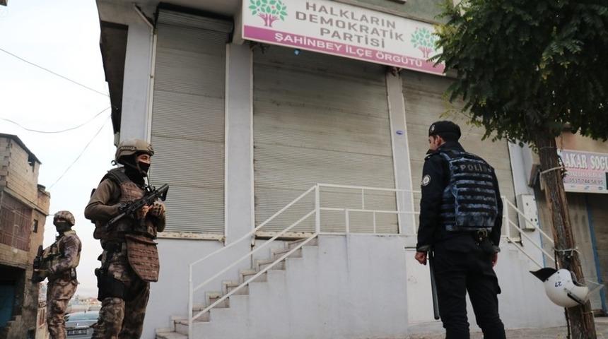 CHP&rsquo;li Belediye Meclis &uuml;yesi Mahkeme başkanının PKK sorusuna cevap veremedi