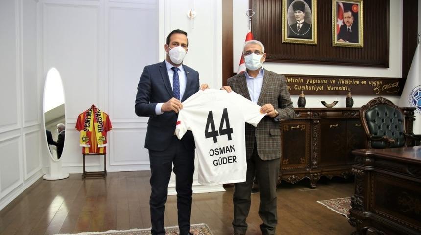 Başkan G&uuml;der&rsquo;e Yeni Malatyaspor&rsquo;dan anlamlı ziyaret