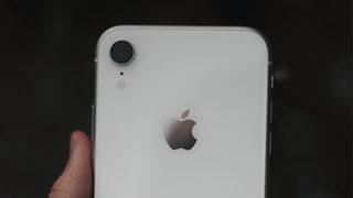 Apple iki farklı katlanabilir iPhone'u test etti!