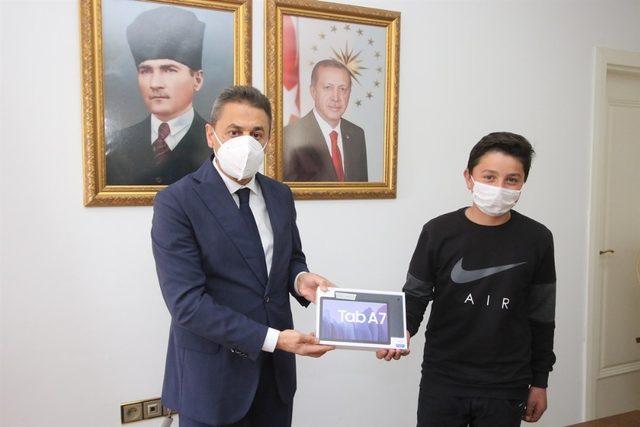 Sinop’ta 900 tablet dağıtılıyor