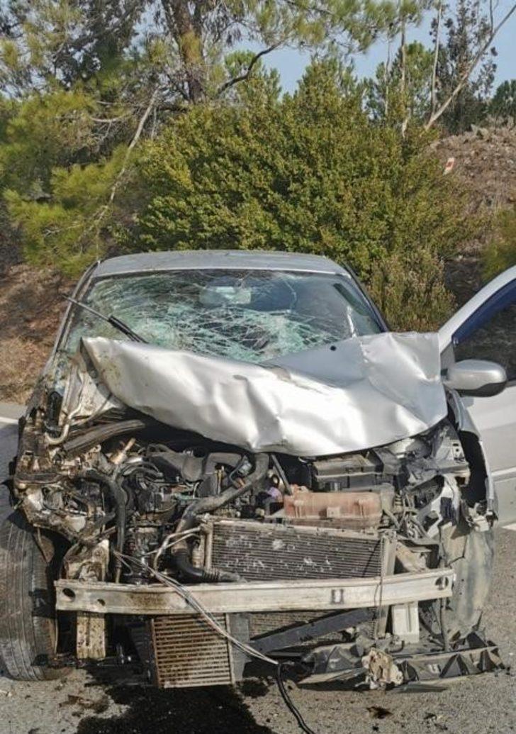 Atla çarpışan araç hurdaya döndü G2