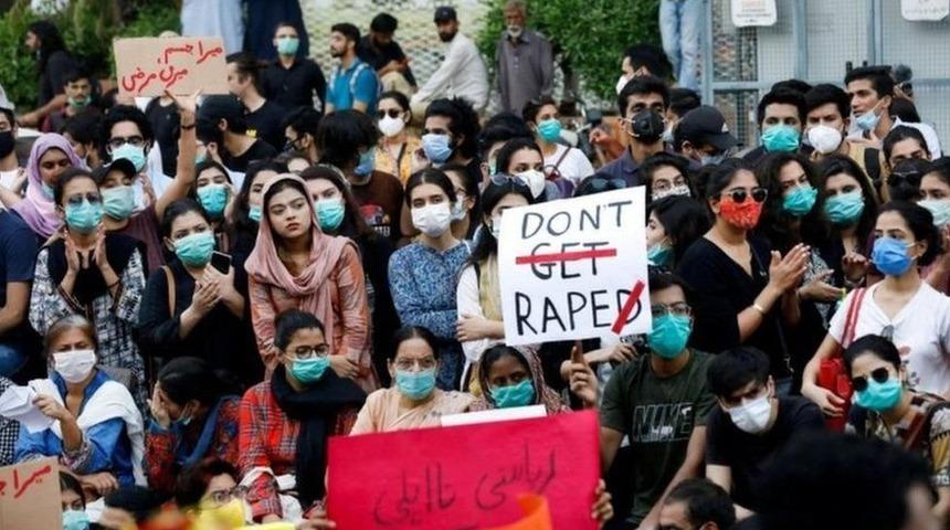 Bekaret testi: Pakistan mahkemesi, bekaret testinin Anayasa'ya aykırı olduğuna karar verdi