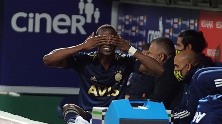 Thiam’dan dikkat çeken hareket