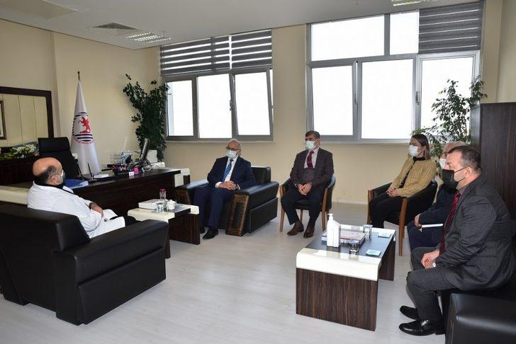 OMÜ Diş Hekimliği Fakültesi’nde devir teslim G5