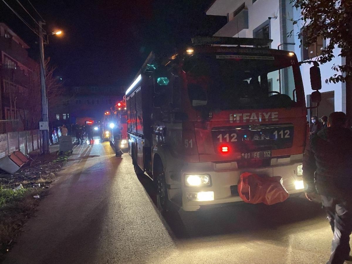 Komşusunun evinden bilgisayar ve cep telefonu &ccedil;alan şahıs yakalandı
