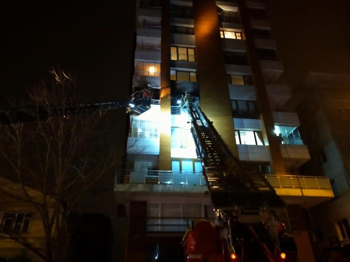 Beykoz&rsquo;da 4 katlı binada korkutan yangın