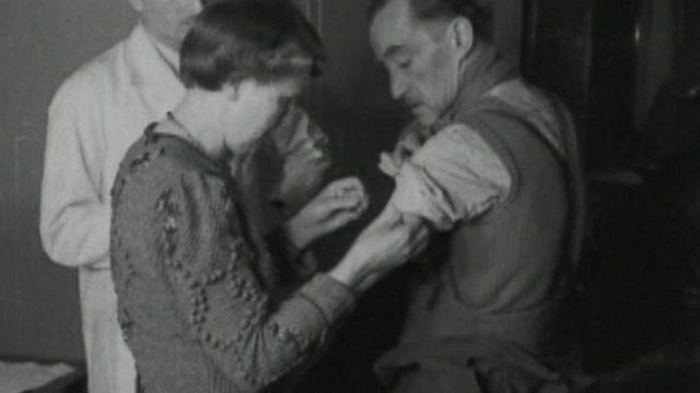 Kitlesel aşılama 1950 lerde Glasgow da &ccedil;i&ccedil;ek hastalığı salgınını nasıl durdurdu? 2