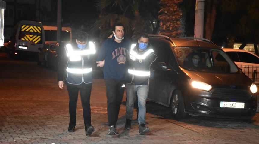 İzmir polisi dolandırıcıyı yemek yerken yakaladı