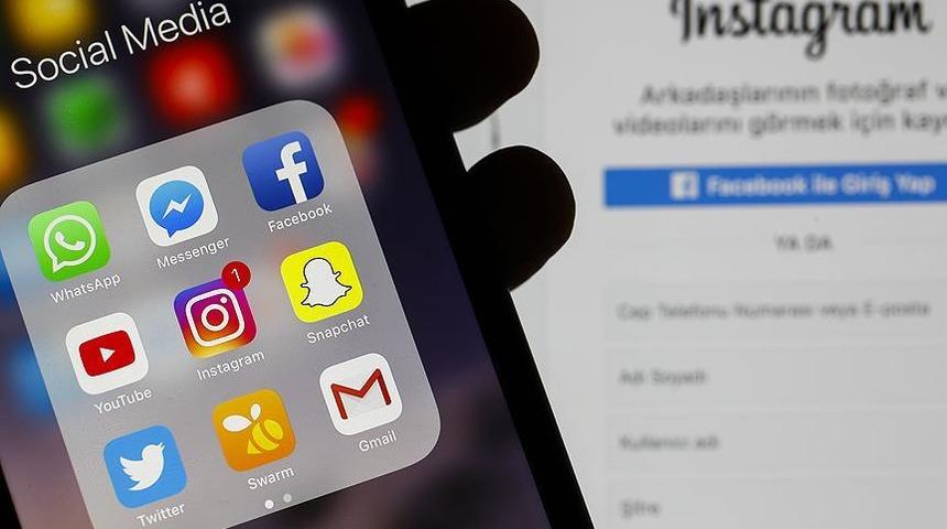 Instagram hikayelerinin tasarımı web s&uuml;r&uuml;m&uuml; i&ccedil;in yenileniyor!