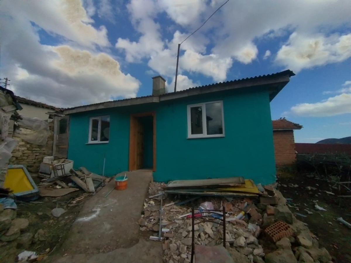 Kırsal mahallelerde ihtiya&ccedil; sahiplerine g&ouml;n&uuml;l eli