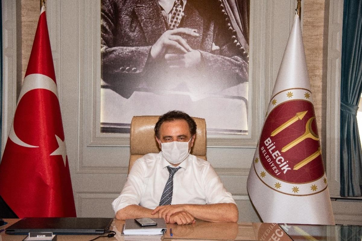 Başkan Şahin&rsquo;den esnafa suda y&uuml;zde 50 indirim m&uuml;jdesi