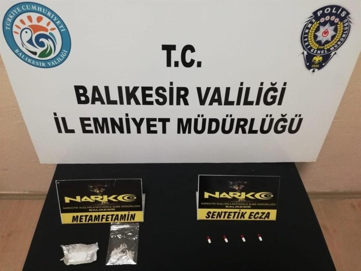 Balıkesir&rsquo;de son 1 haftada yakalanan 123 uyuşturucu ş&uuml;phelisinden 4&rsquo;&uuml; tutuklandı