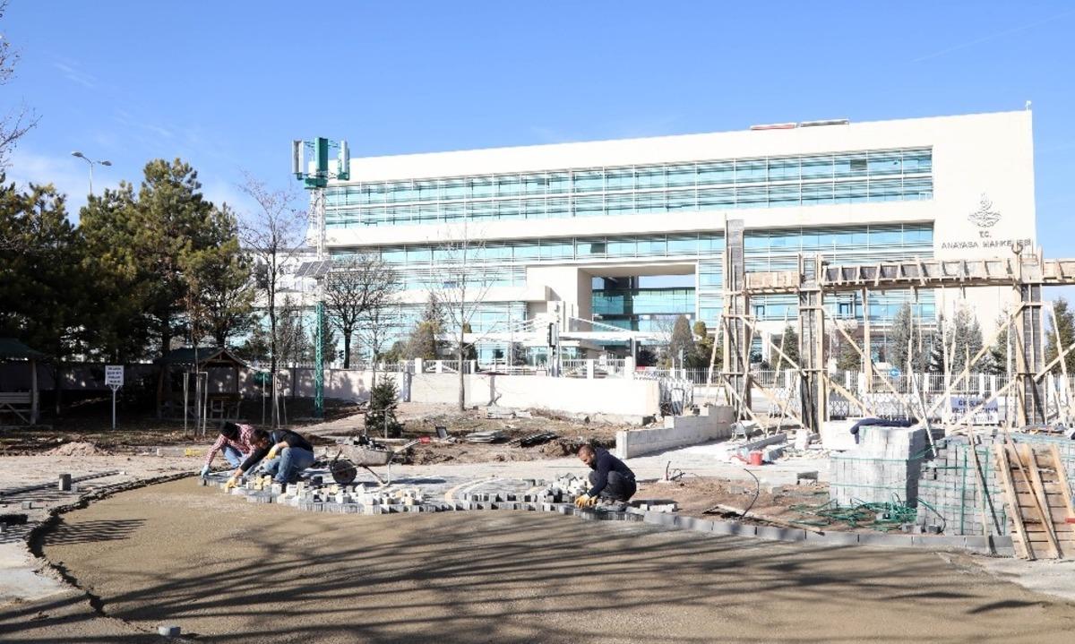 Ahlatlıbel Atat&uuml;rk Parkı yenileniyor