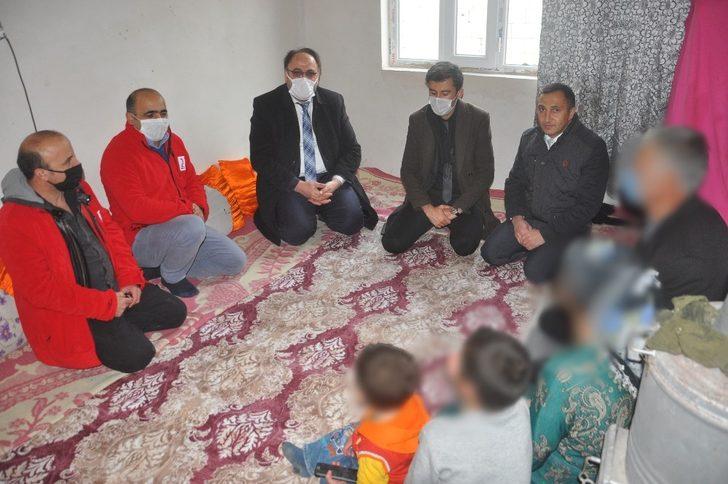 Kızılay’dan ihtiyaç sahiplerine yardım G5