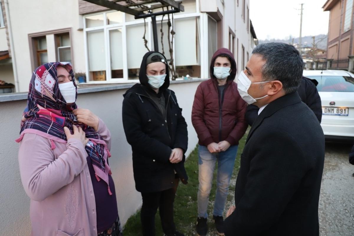 Vali Atay ailelere baş sağlığı diledi