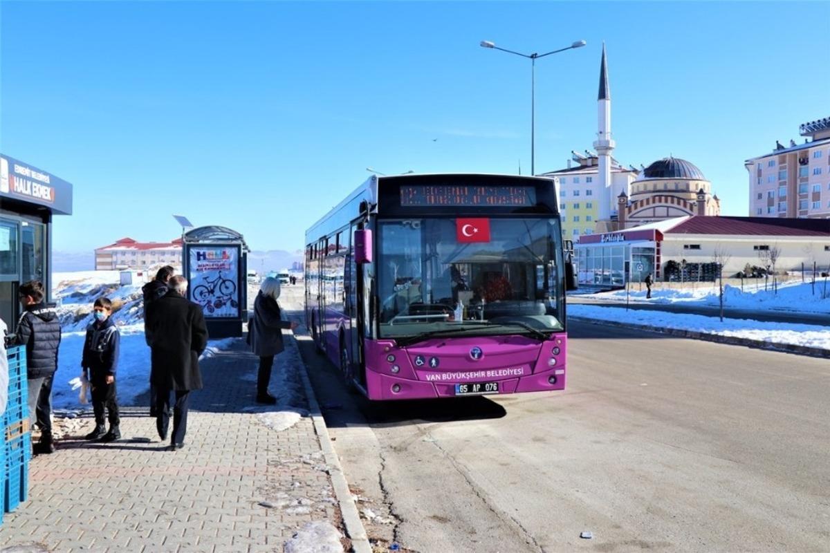 Edremit&rsquo;te yeni otob&uuml;sler seferlere başladı