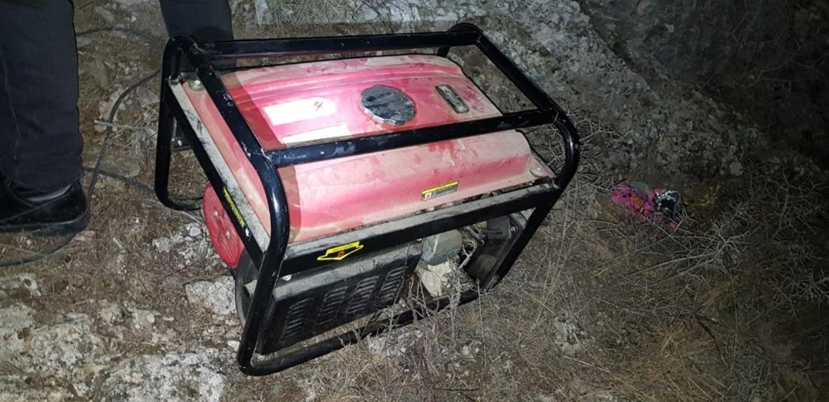 Define avcılarının TNT lokumlu ka&ccedil;ak kazılarına jandarma baskını