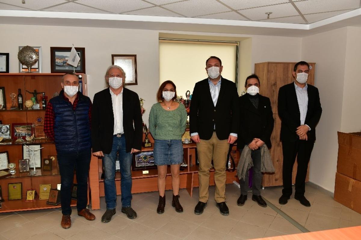 Başkan G&uuml;mr&uuml;k&ccedil;&uuml;&rsquo;den meslek odalarına "e-Ruhsat" ziyareti