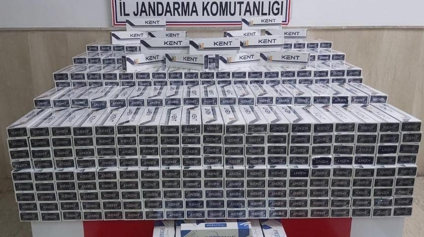 &Ccedil;aldıran&rsquo;da 8 bin 500 paket ka&ccedil;ak sigara ele ge&ccedil;irildi