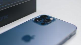 Apple'dan iPhone 13 modellerinin tamamına LiDAR desteği!