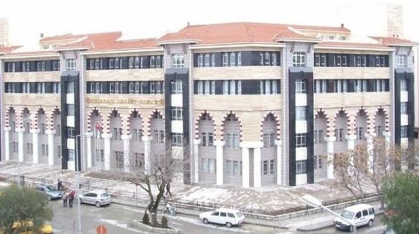 Kuşadası’nda iğrenç olay! 14 yaşındaki çocuğu taciz eden 6 kişi tutuklandı