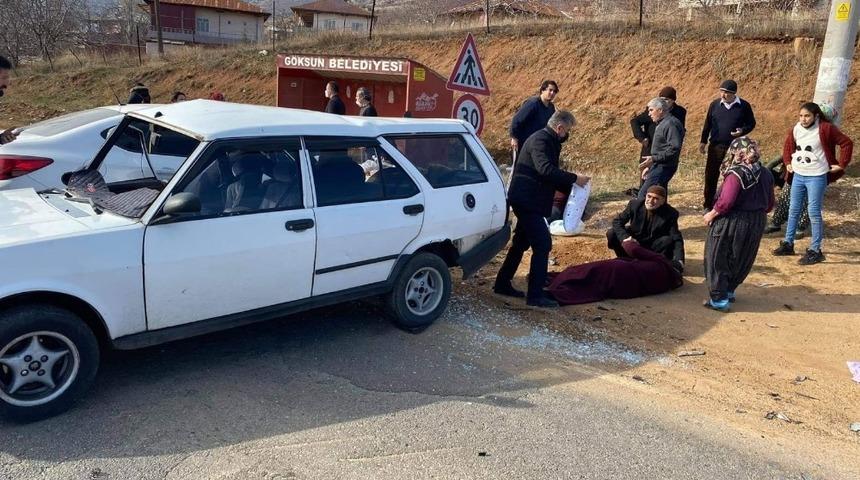 Kahramanmaraş&rsquo;ta trafik kazası: 9 yaralı